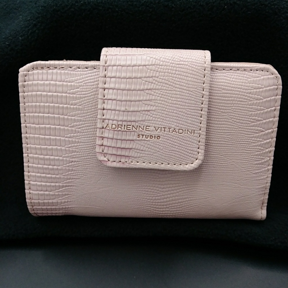 Adrienne Vittadini Studio Wallet